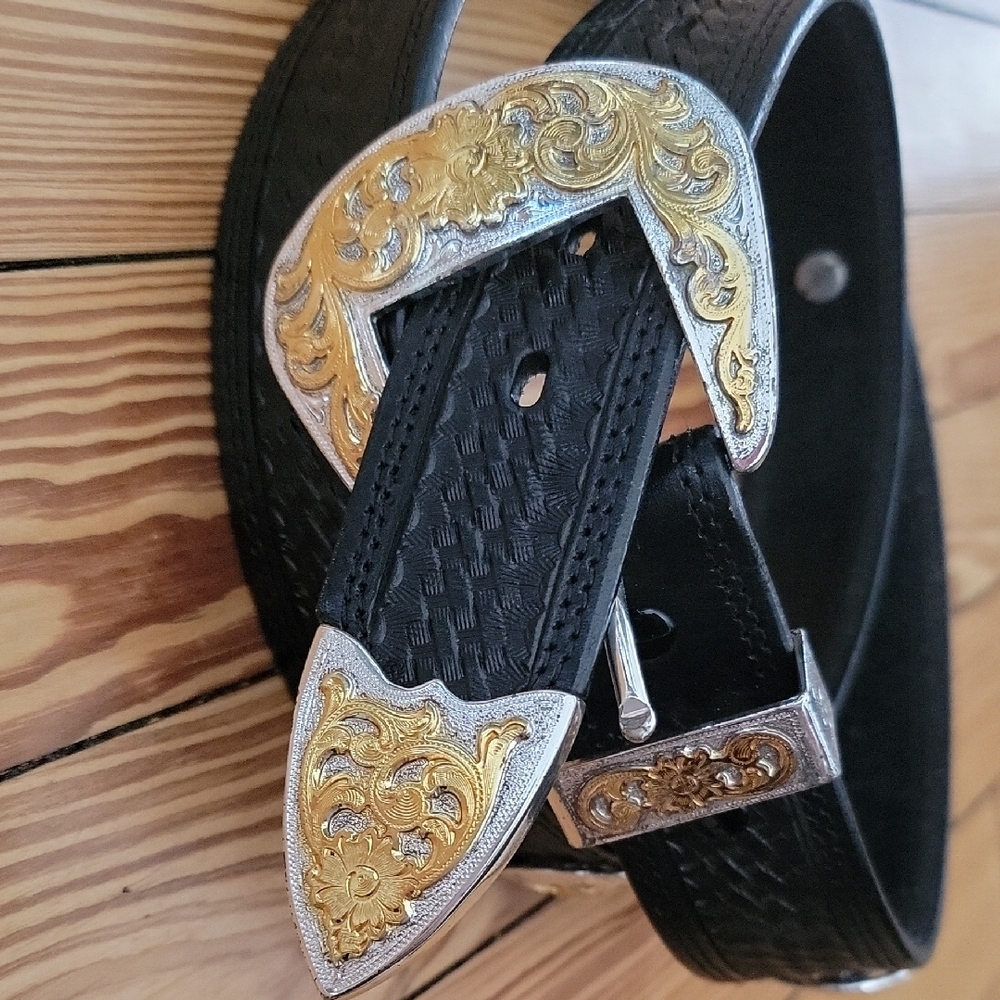 Elegant Black and Gold Belt